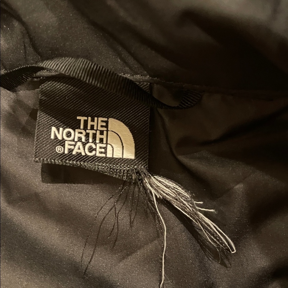 The North Face Women's Everyday Insulated Vest Size 2X - Picture 10 of 15